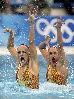 synchronized swimming at Beijing
